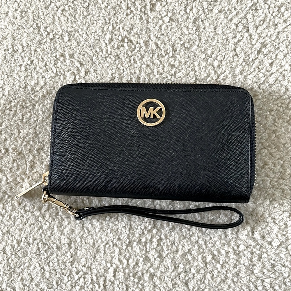 Michael Kors Clutch Wallet